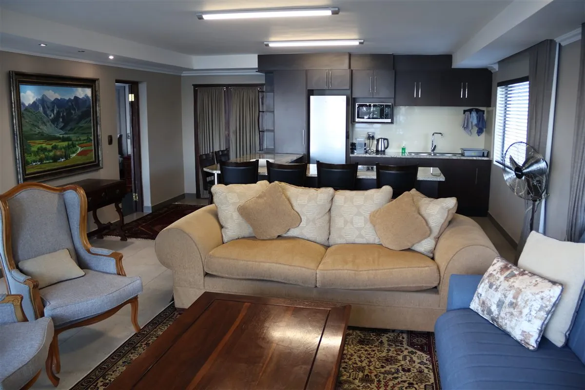 Room 6 photo 1